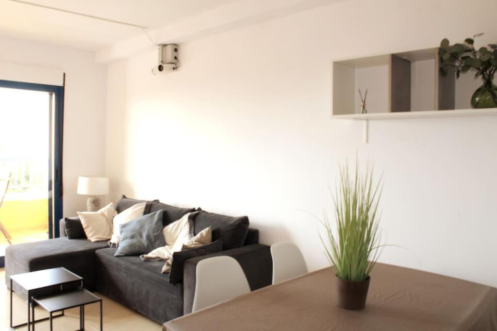 Apartamento Con Vistas, Piscina, Tenis Y Cine โอริอุเอลา ภายนอก รูปภาพ